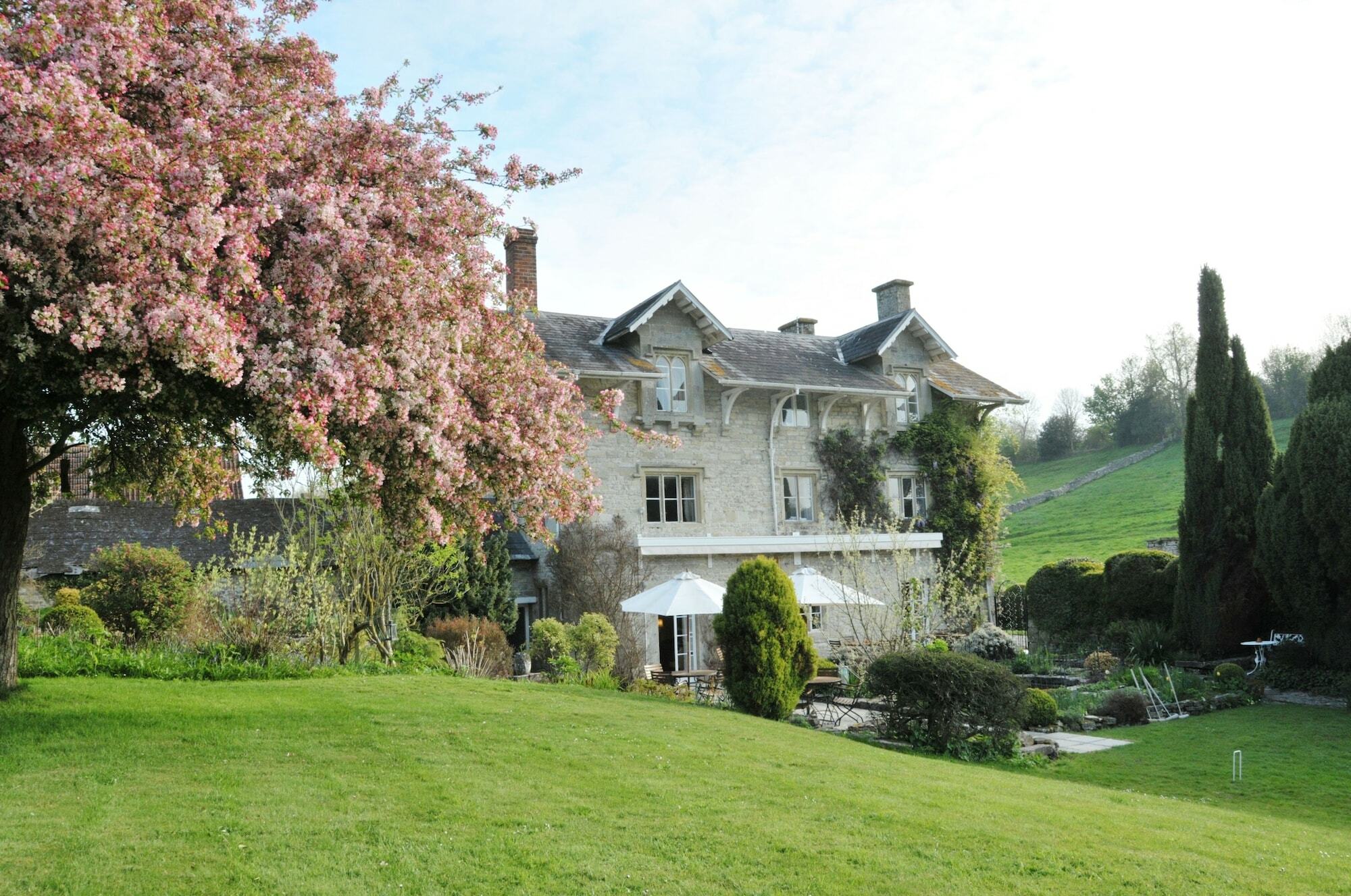 Howard'S House Hotel Teffont Magna Екстериор снимка
